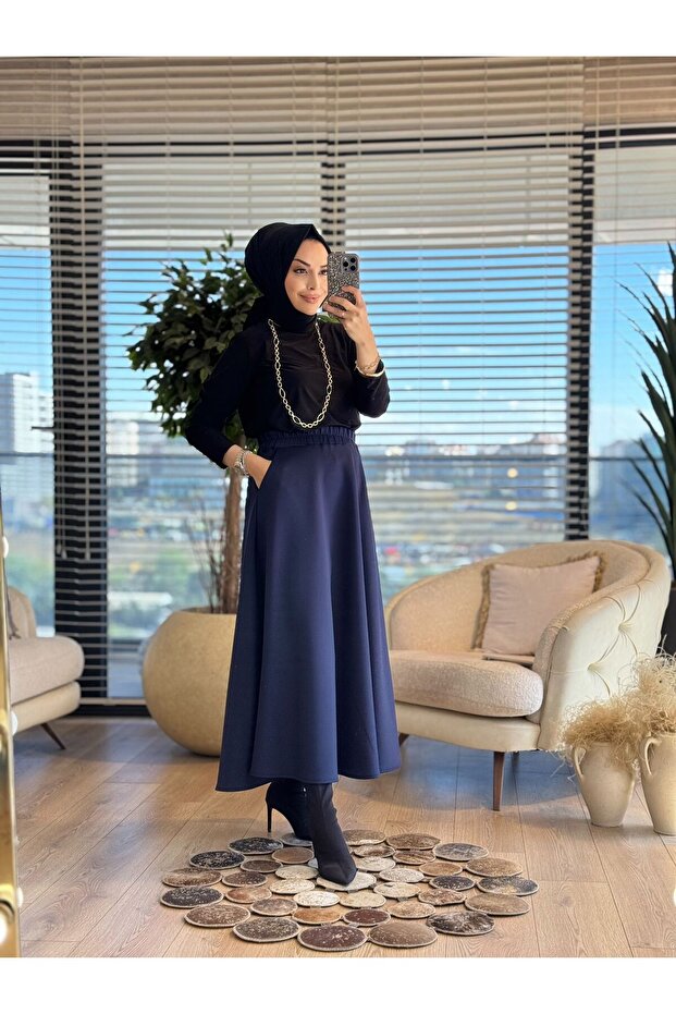 تنورة سكوبا ذات جيوب