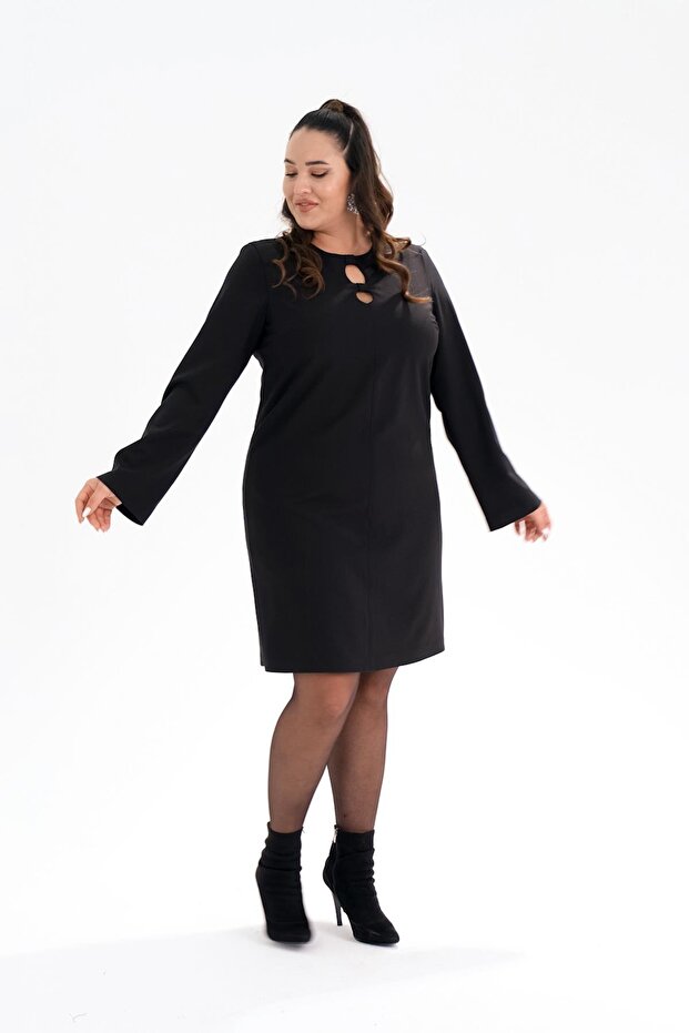 122050 Women's Plus Size Black Collar Detailed Dress