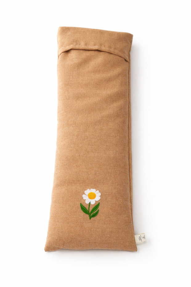 Buckwheat Hull Filled Yoga Neck Pillow – Natural Support