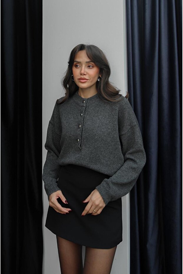 سترة أنثراسايت بأزرار في الأعلى - 3