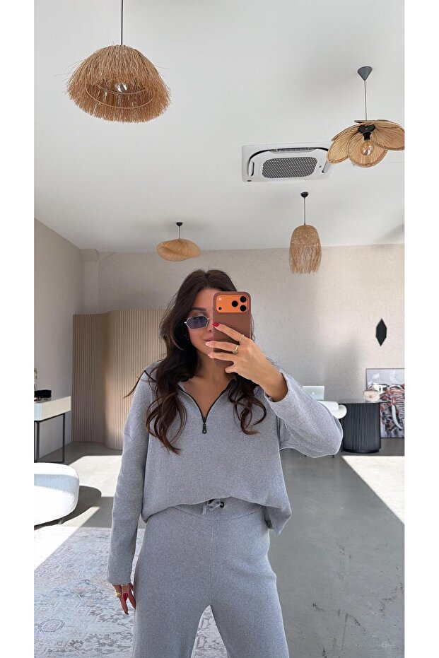 Light Gray Half Zipper Corded Fabric Basic Set - 4