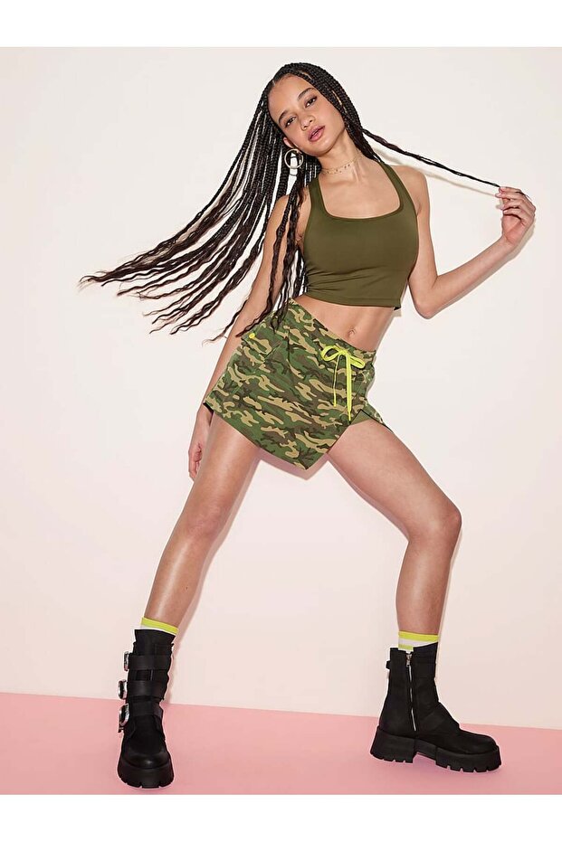 Tech Dokuma Yürüyüş Şortu - 4