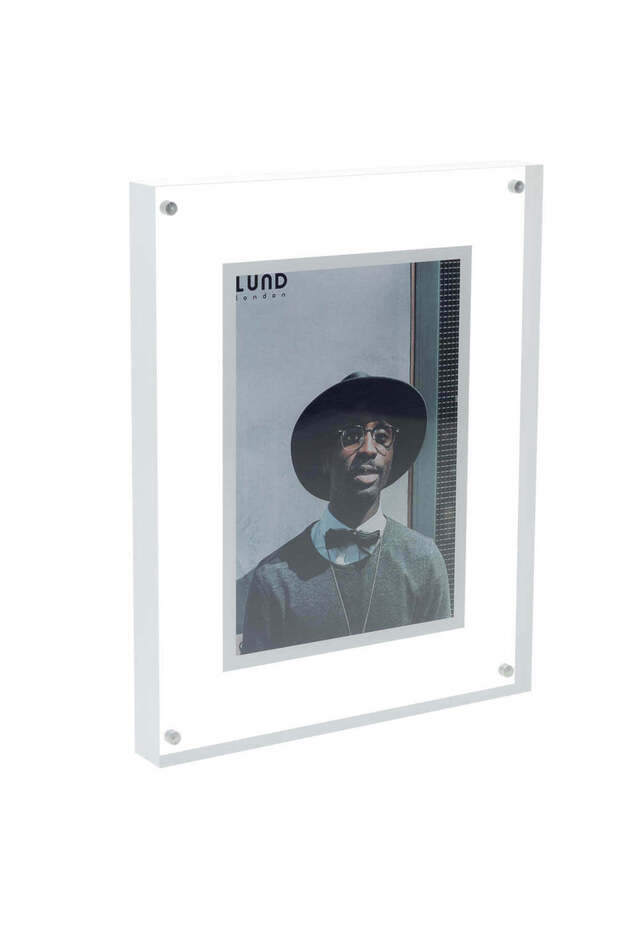 Magnet Frame – 8x10 Photo Frame – White