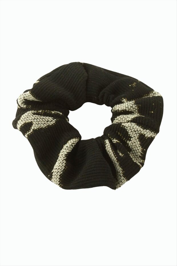 مشبك الخبز منقوشة - 1