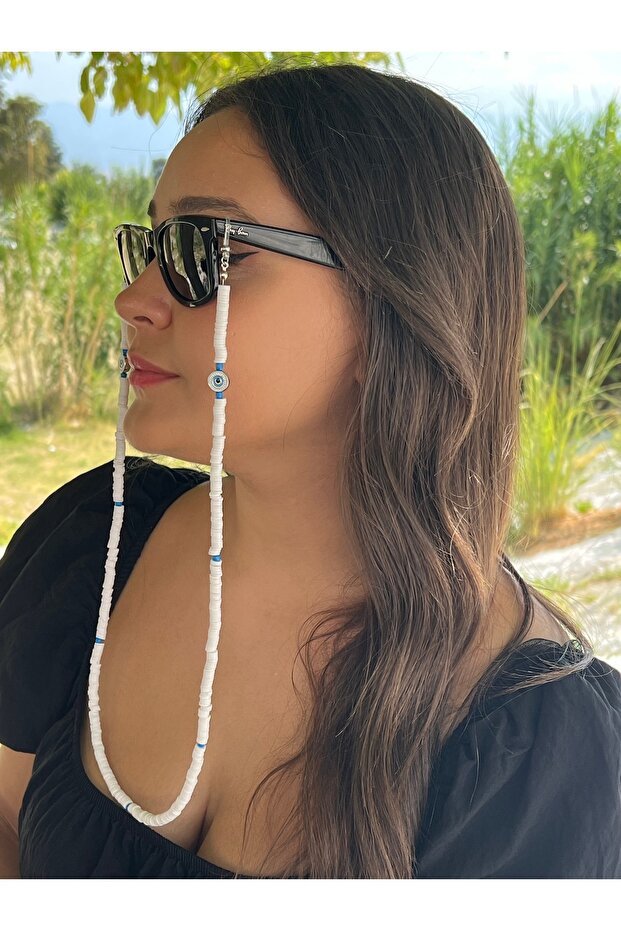 Stylish Eyeglass Chain – Modern Eyeglass Strap & Elegant Accessory