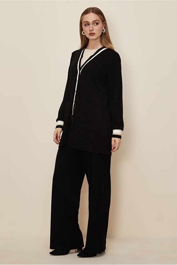 V-Neck Suit with Pants 46186