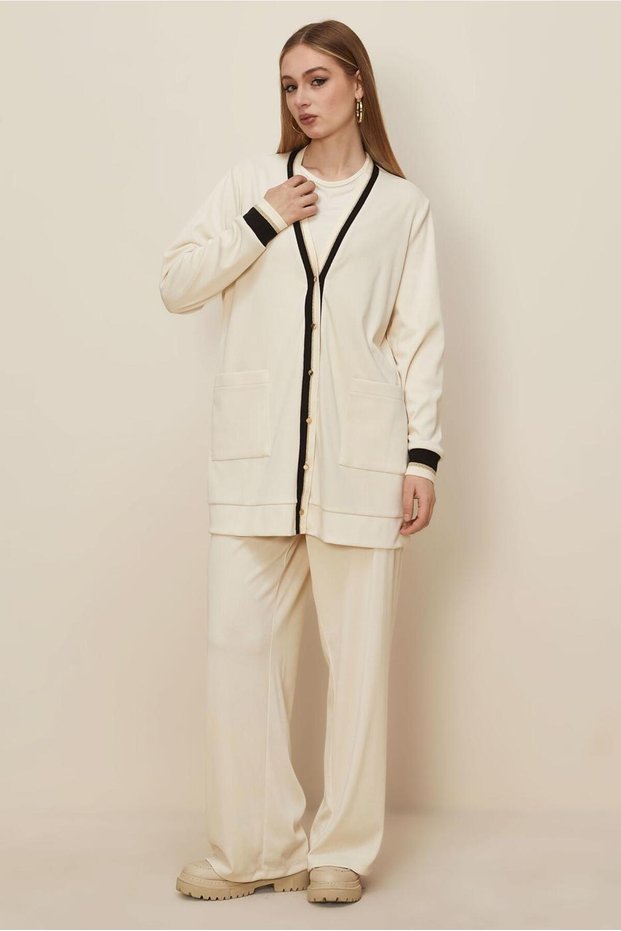 V-Neck Suit with Pants 46186