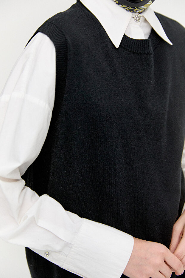 Süs Düğmeli Pencereli Süveter - 5