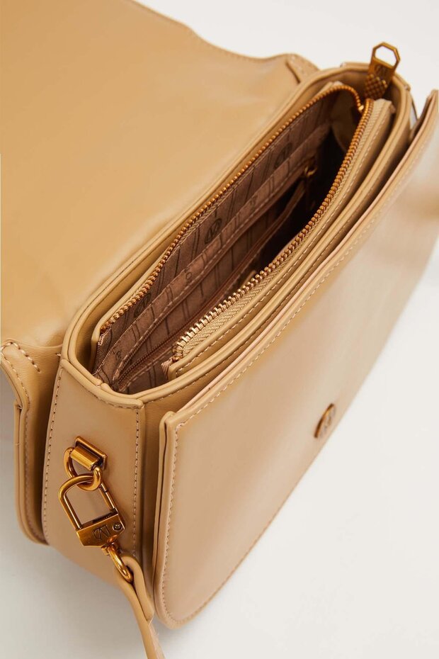 حقيبة يد موديل كاكي بيضاوية الشكل - 3