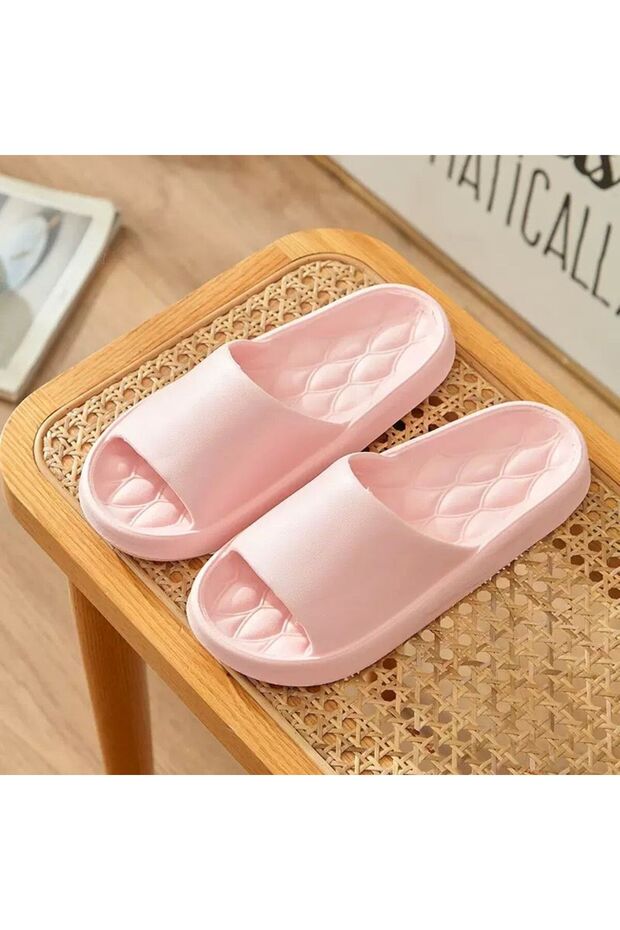شبشب صيفي بألوان ملوّنة Summer Slides