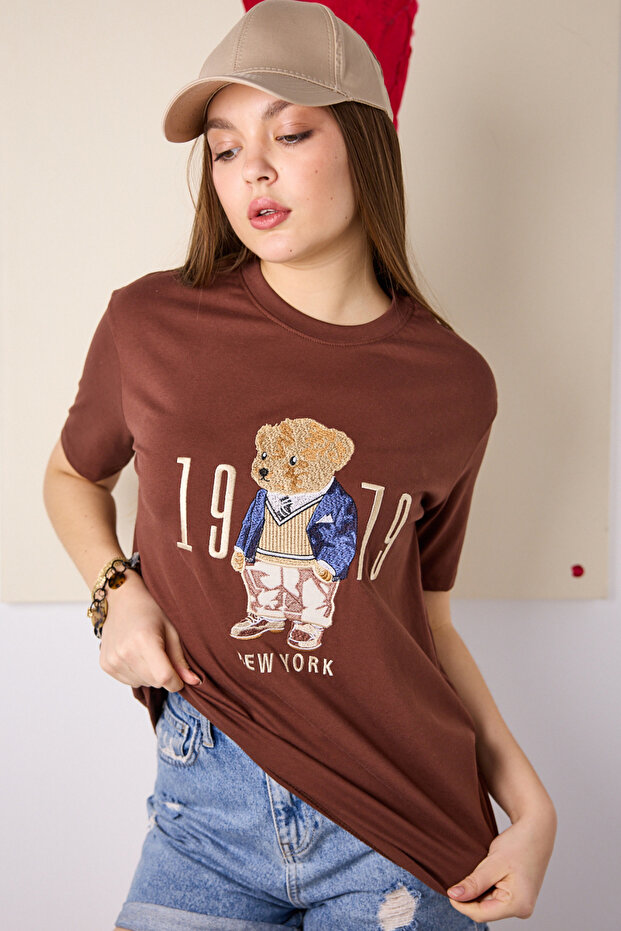 Women's Brown Bear Embroidered Crew Neck Short Sleeve Cotton T-Shirt