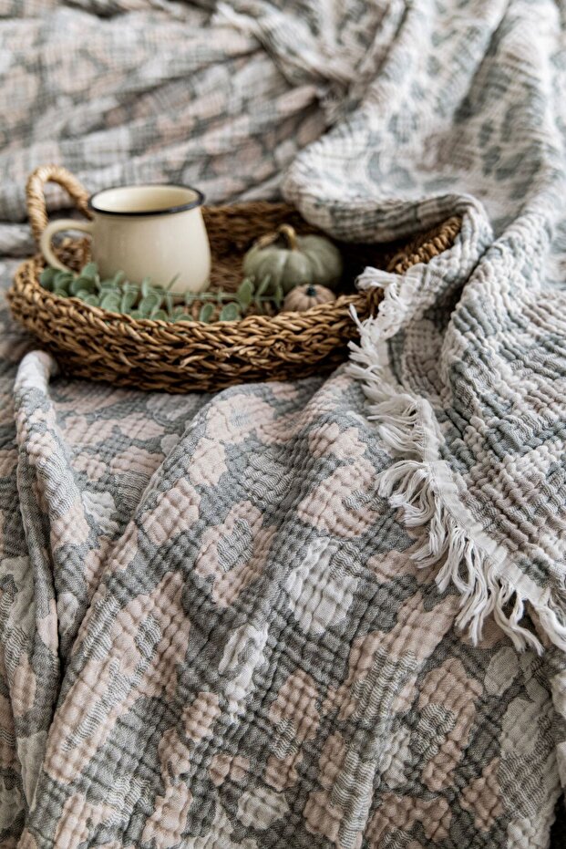 Leopard Green 4-Layer 100% Cotton Muslin Woven Bedspread, Armchair Cover - 3