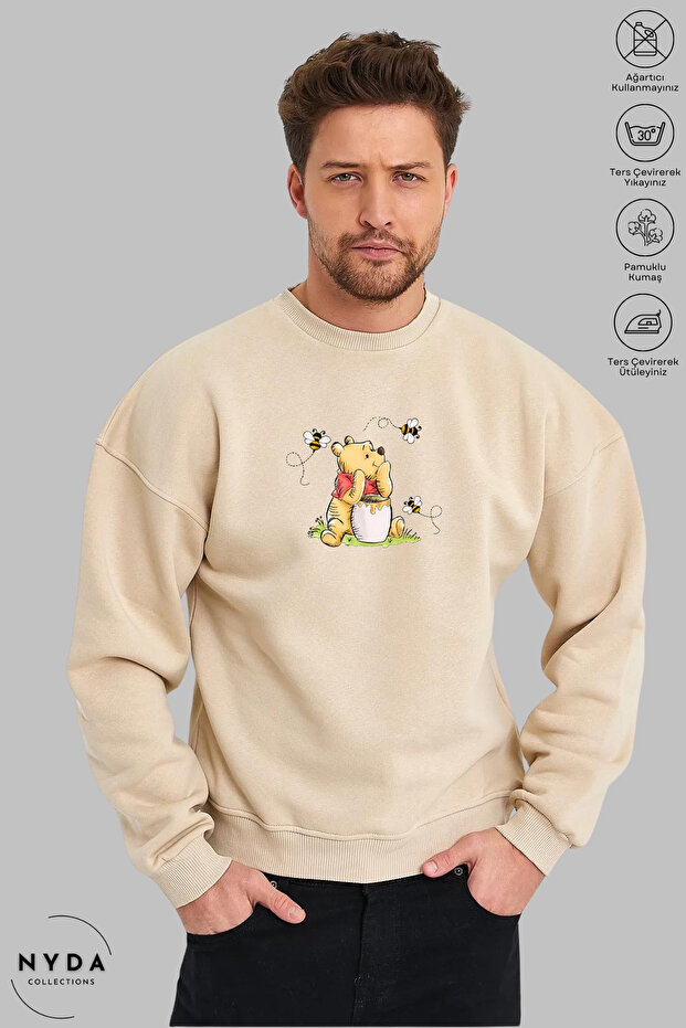 Unisex Long Sleeve Winnie the Pooh Printed Crew Neck Hoodless Fleece-Lined Oversized Sweatshirt