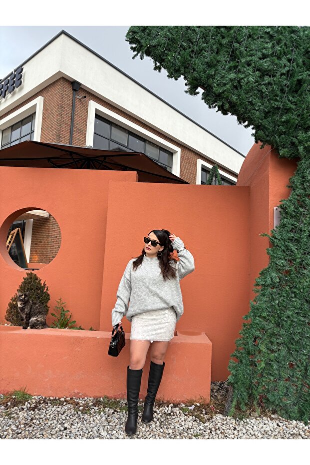 Beyaz Pullu Etek - 2