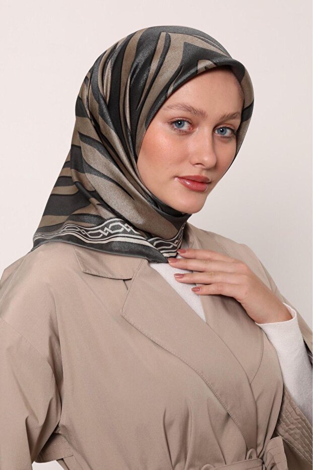 وشاح كريستال - 06102-08