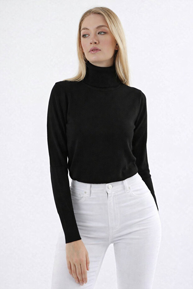 Women's Black Turtleneck Knit Sweater - Dk0001
