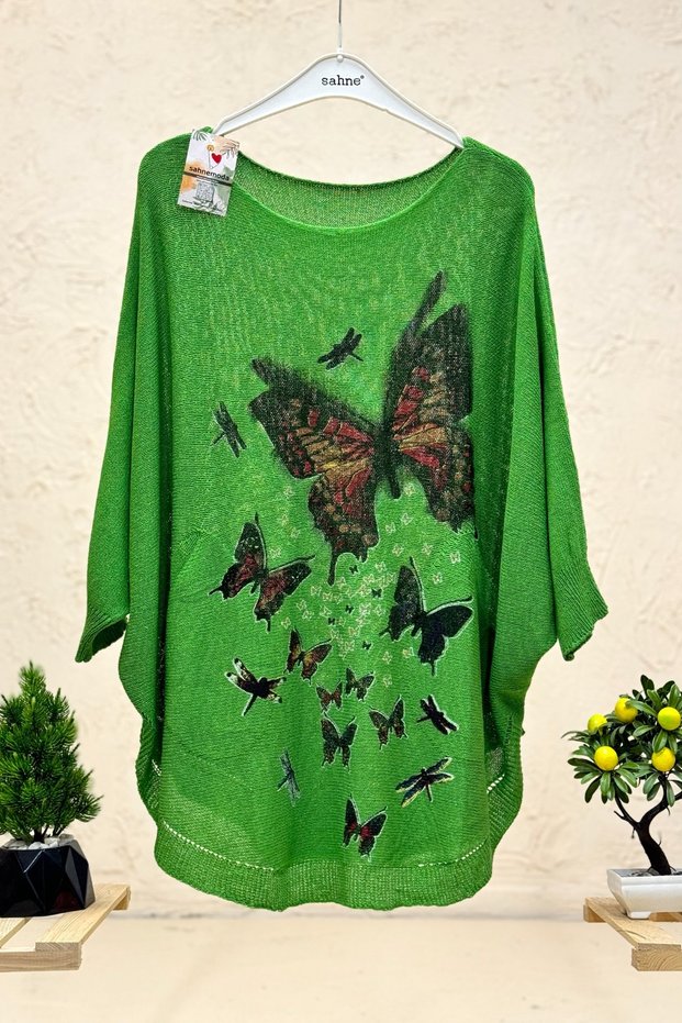 Butterfly Print Bat Mercerized Pocket Blouse