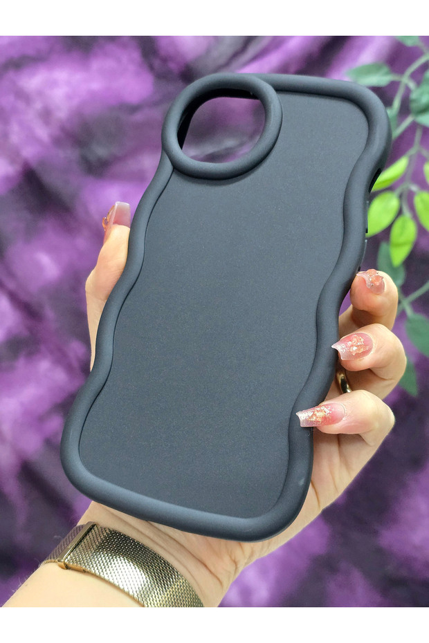 حافظة آيفون 14 بلس / 15 بلس متوافقة ذات ملمس ناعم وحواف متموجة بلون أسود غير لامع - 4