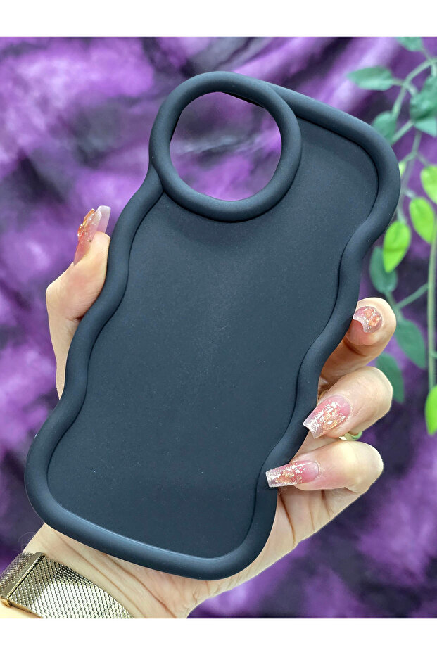 iPhone 15 Compatible Soft Textured Wave Edge Matte Black Case - 3