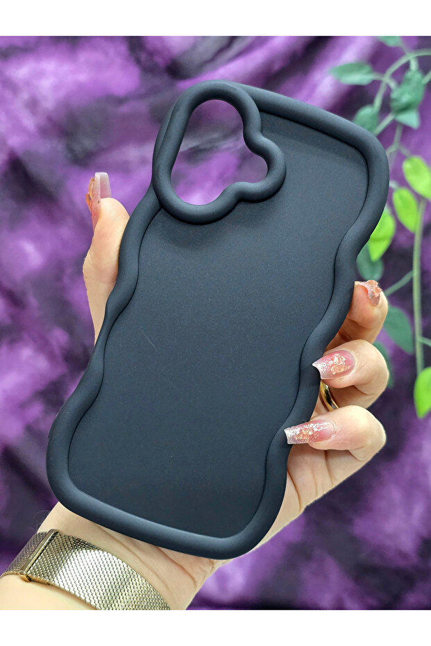 حافظة آيفون 16 متوافقة ذات ملمس ناعم وحواف متموجة بلون أسود غير لامع - 2