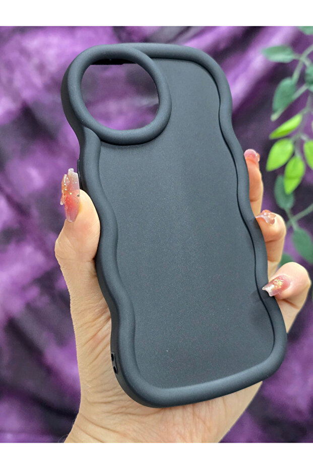 iPhone 15 Compatible Soft Textured Wave Edge Matte Black Case - 5
