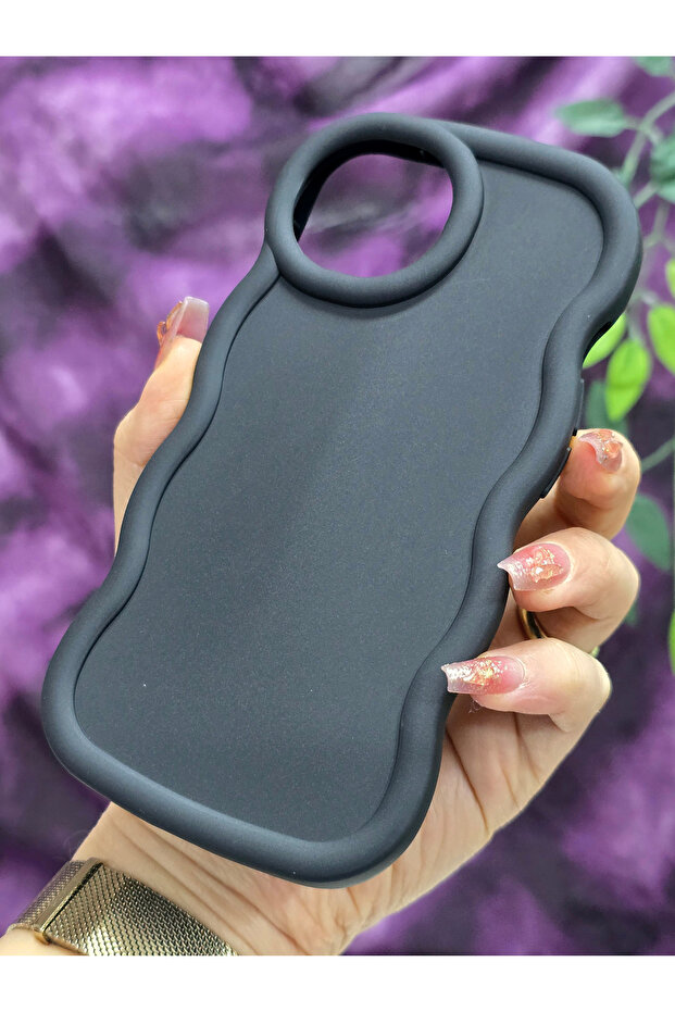 iPhone 15 Compatible Soft Textured Wave Edge Matte Black Case - 4