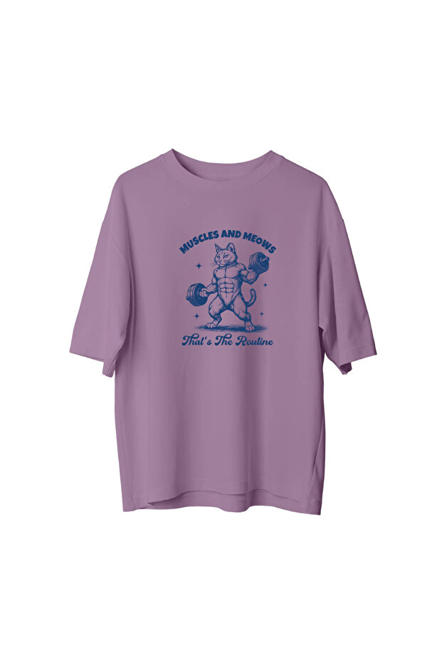 Muscle and Meows - Oversized T-Shirt