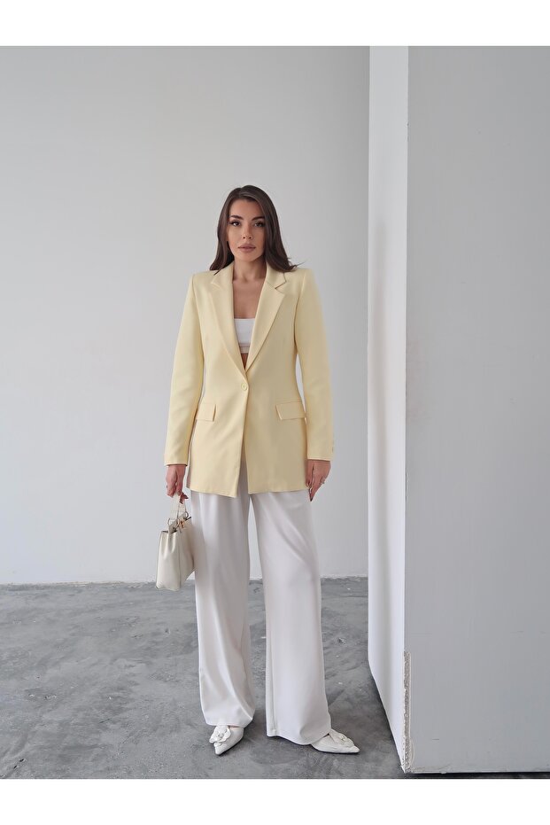 سترة بليزر مبطنة بأزرار غير متماثلة على الأكمام - 6