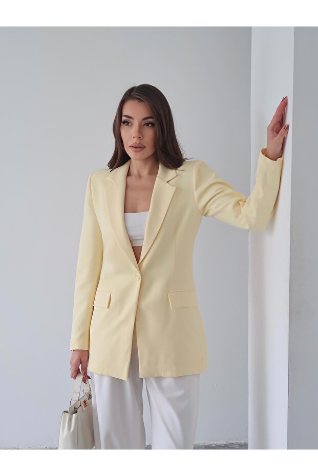 سترة بليزر مبطنة بأزرار غير متماثلة على الأكمام - 2