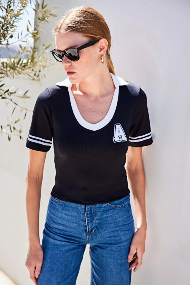 4320 بلوزة تريكو أساسية بياقة بولو - أسود - 4