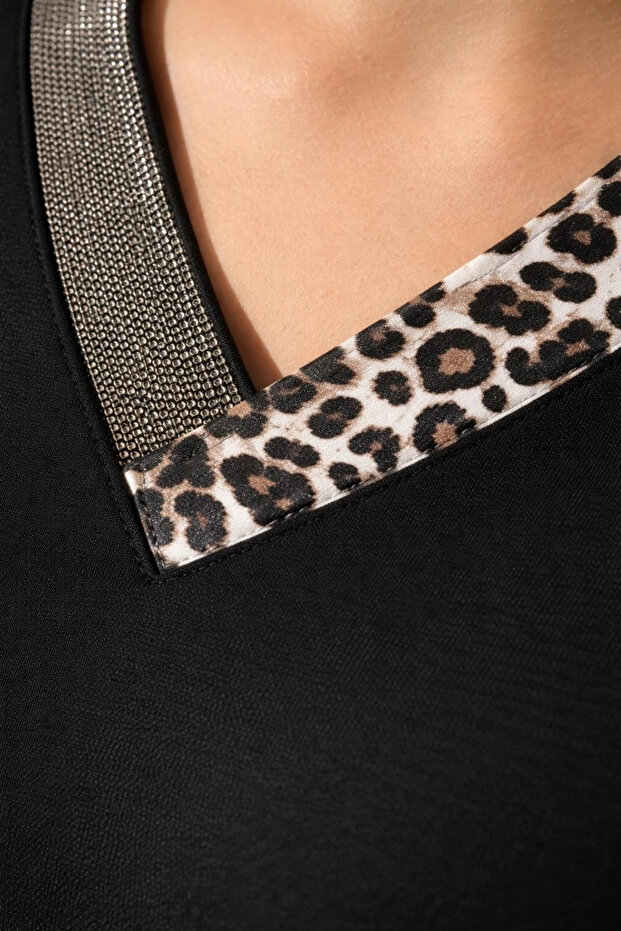 Leopard Stone Collar Printed Blouse - 4