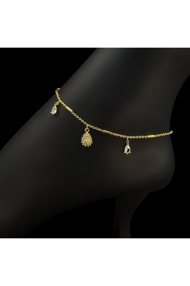 Luxurious anklet with a unique design and color guarantee.