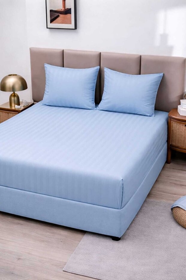 Damask Bed Cover with Fine Stripes, Fitted Sheet + 2 Pillowcases - 1