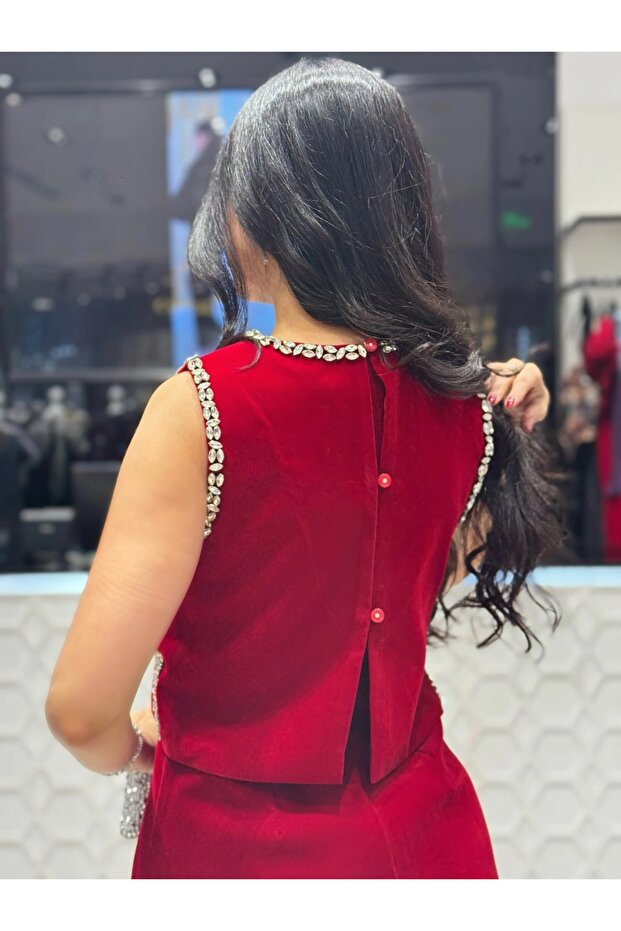 Rivan Velvet Midi Evening Set with Crystal Embellishments - 2