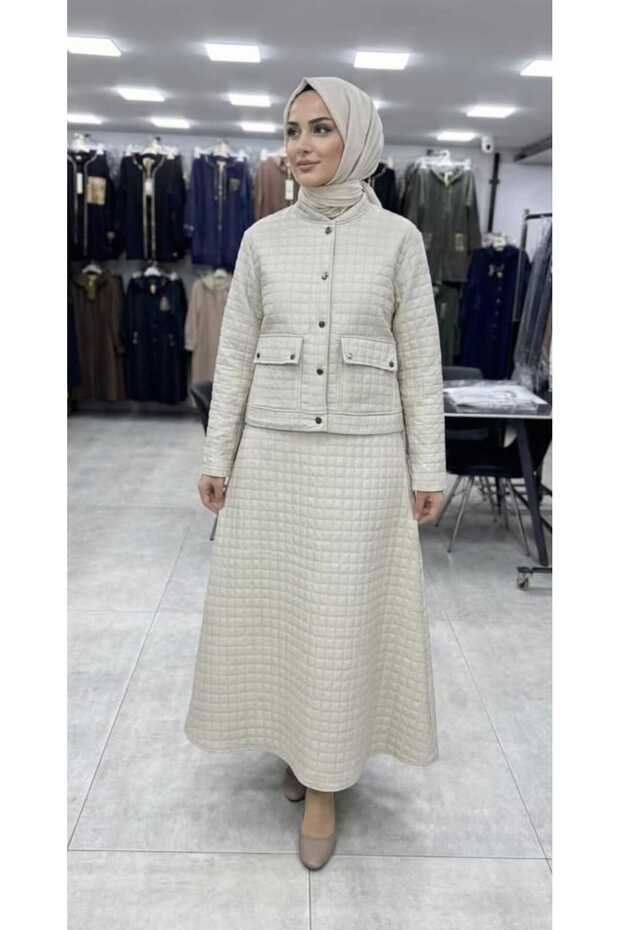 Queen Bedding Set with Bedskirt - 1