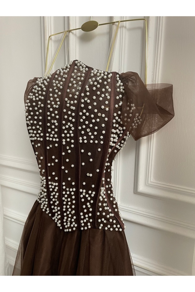 Evening dress with a luxurious pearl corset - 5