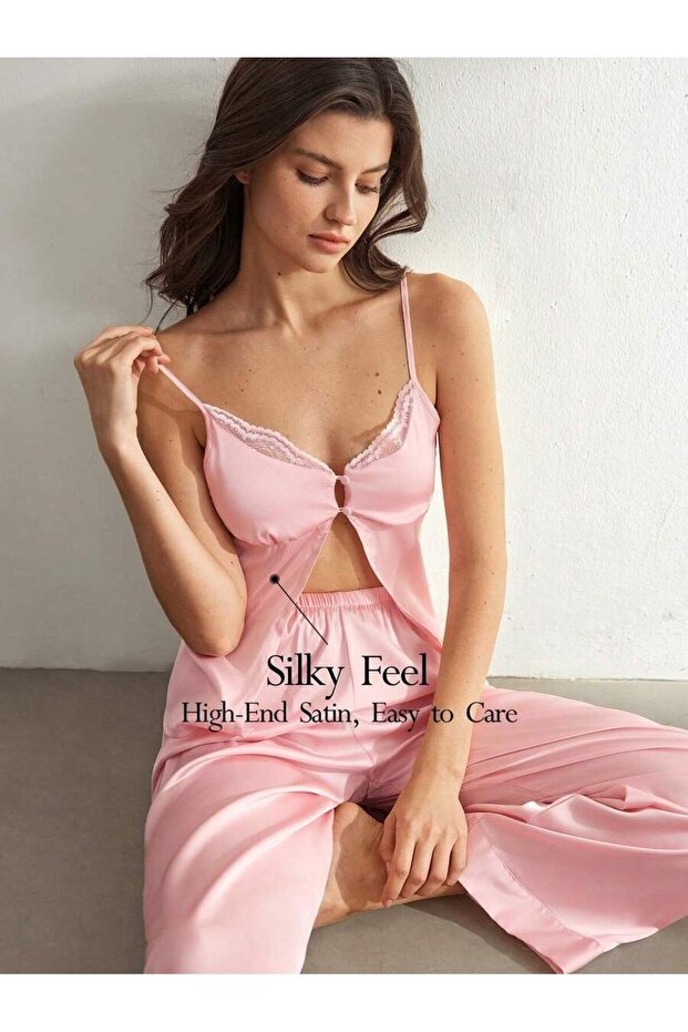 Women's Satin Front Buttoned Collar French Lace Detailed 2-Piece Pajama Set