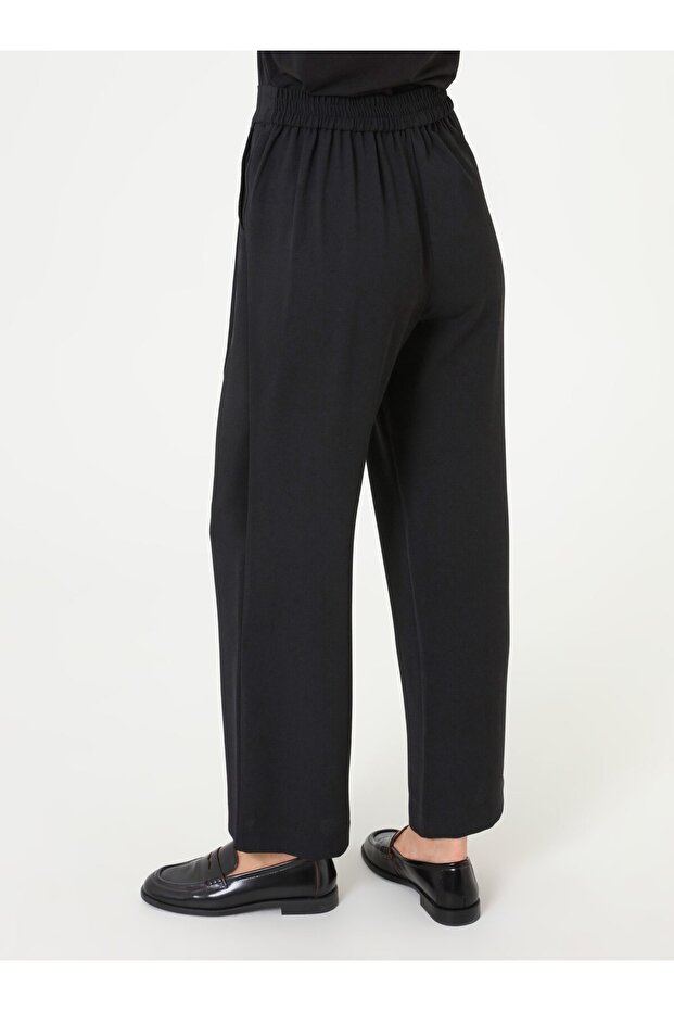Önü Pile Detaylı Basic Pantolon - Siyah - - 5