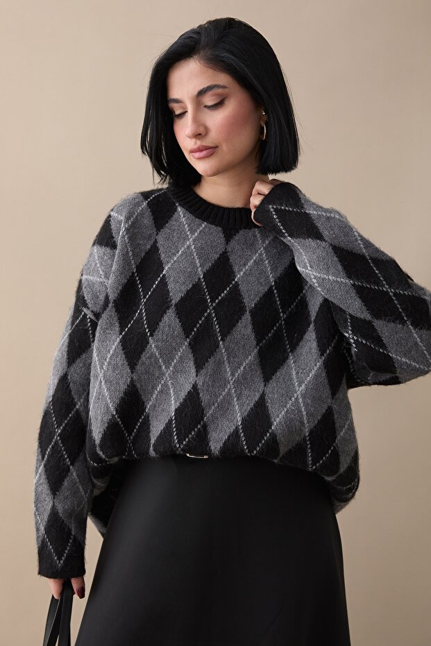 Baklava Pattern Black Knitwear Sweater