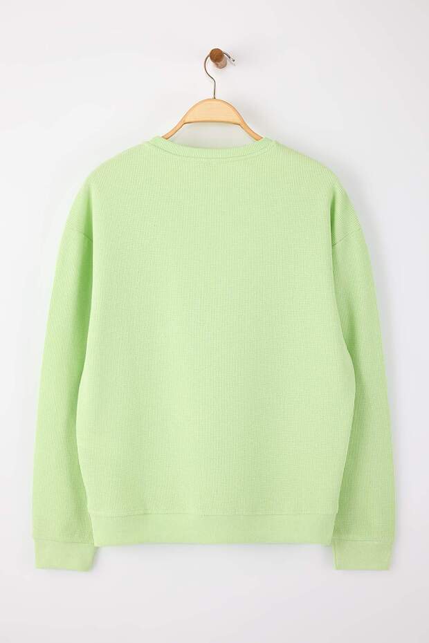Yeşil Oversize/Geniş Kesim Bisiklet Yaka Şardonsuz Sweatshirt TMNAW25SW00194 - 3