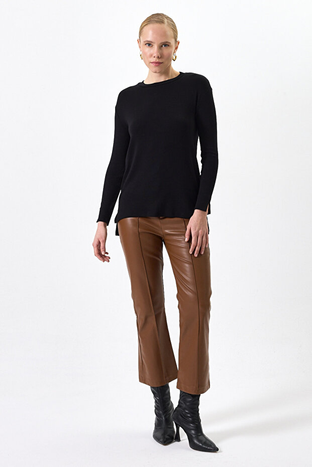 تيشيرت أسود برقبة دائرية شق تونيك 8229A - 3