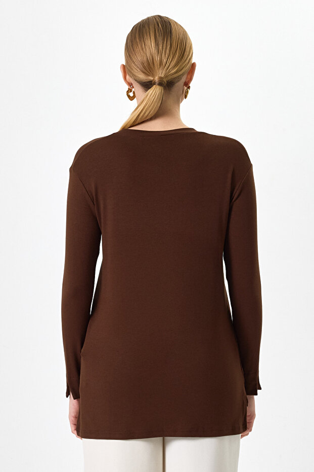 قميص بني برقبة دائرية شق تونيك 8229A - 5
