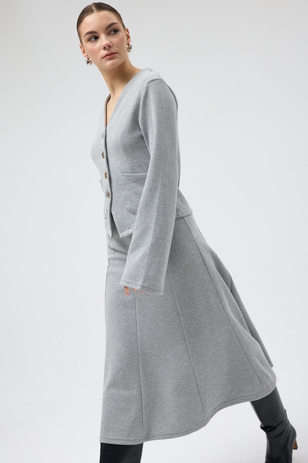 Gray Pocketed Buttoned Cardigan and Long Skirt Set 3109A