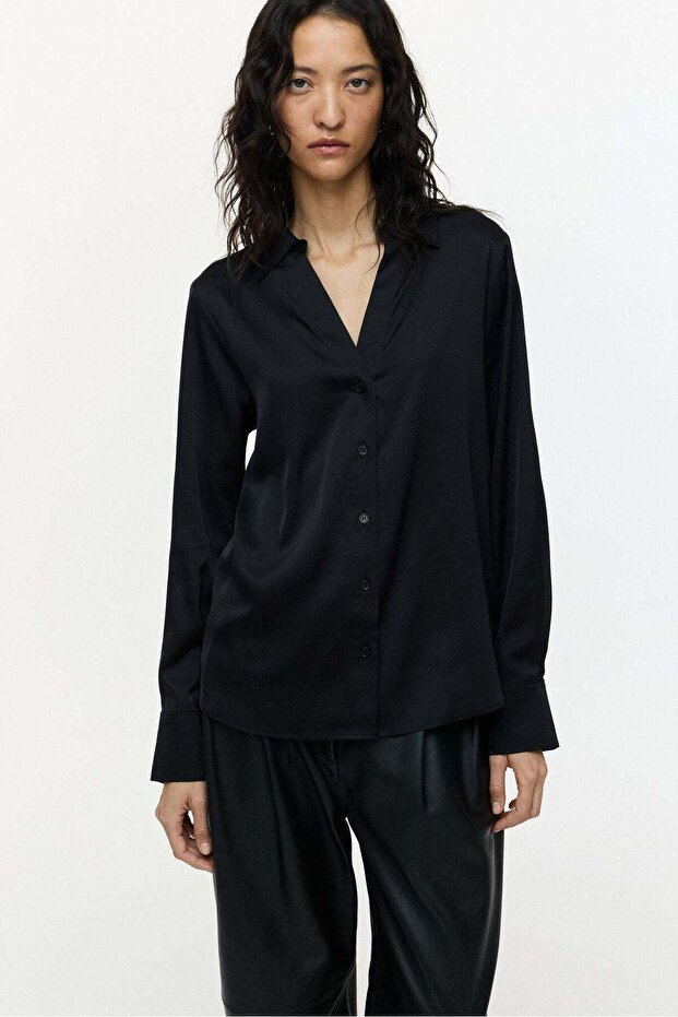 بلوزة برقبة على شكل حرف V - 2