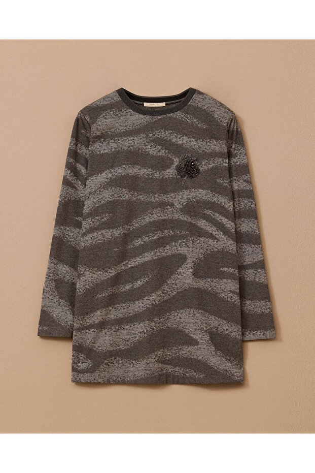 بلوزة كبيرة الحجم مطرزة بالخرز - 5