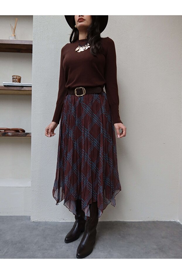 Plaid Patterned Asymmetrical Skirt
