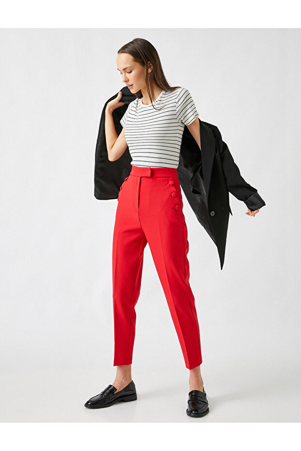 Zippered Capri Trousers