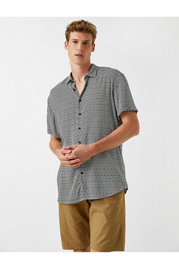 Patterned Short Sleeve Shirt