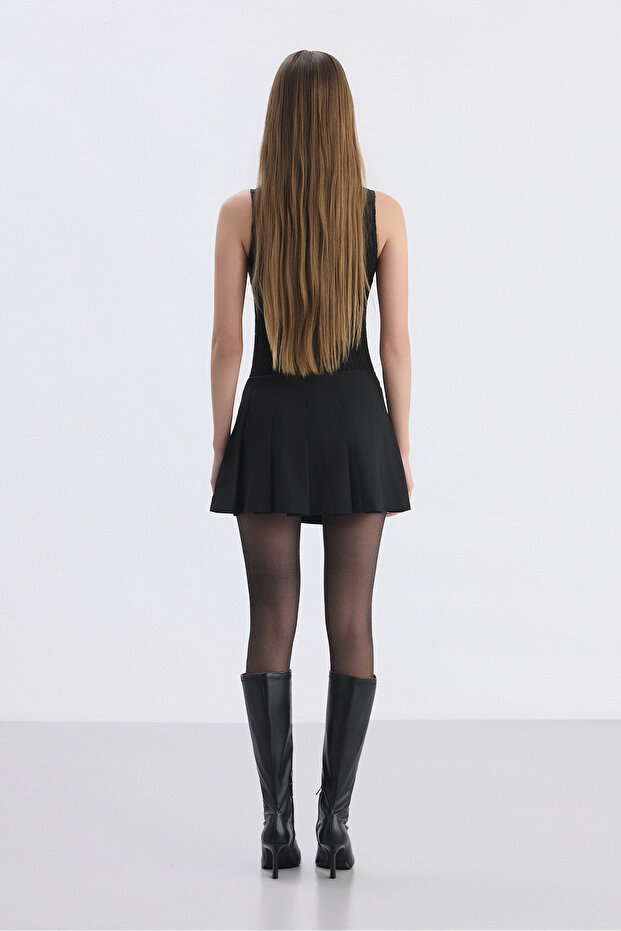 Siyah Duble Pileli Şort Etek - 4