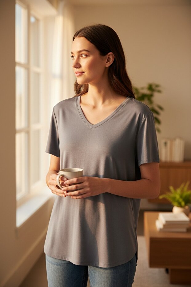 Women's Knitted Short Sleeve V-Neck T-Shirt
